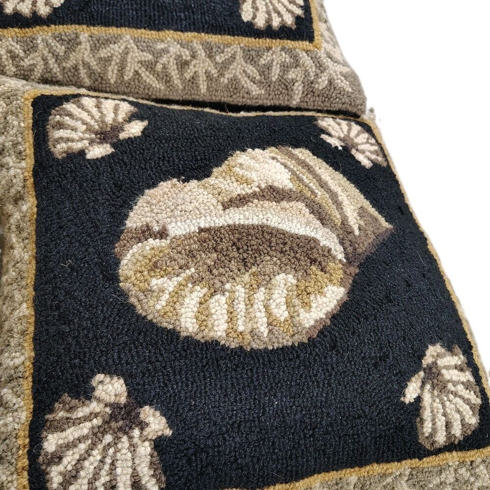 Set of 2 Coastal Seashell Hooked Throw Pillows Black Nautical Beach Cottage - Picture 6 of 8